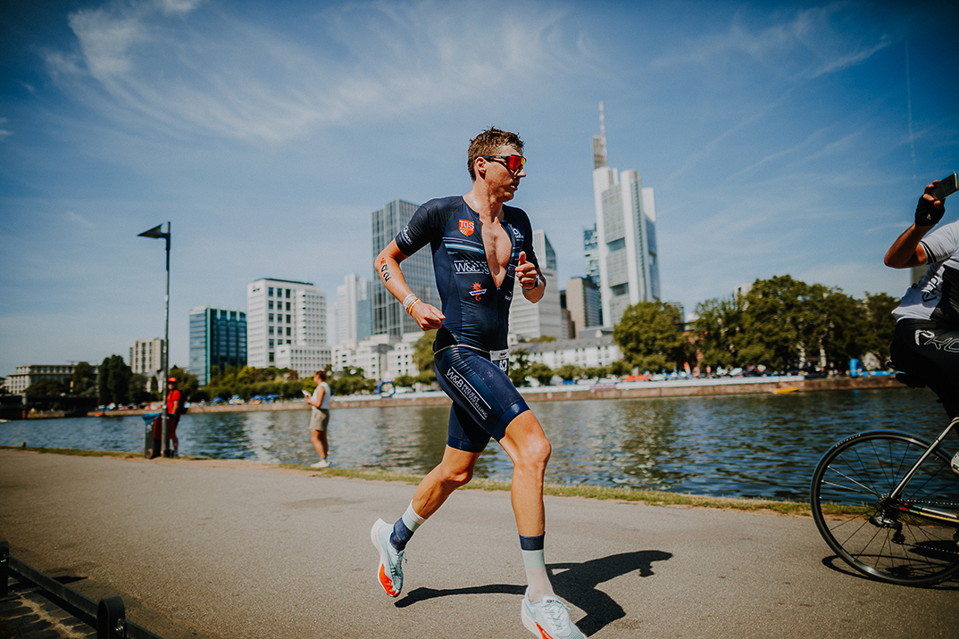 Paul Schuster, bester Deutscher Triathlet bei der Ironman EM in Frankfurt…
